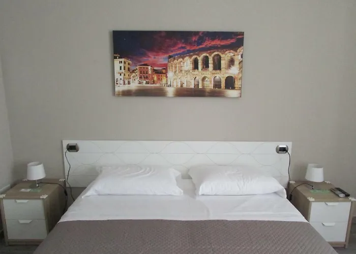Quarto grande com cama king