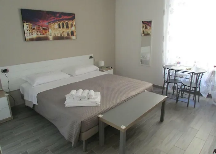 Quarto grande com cama king